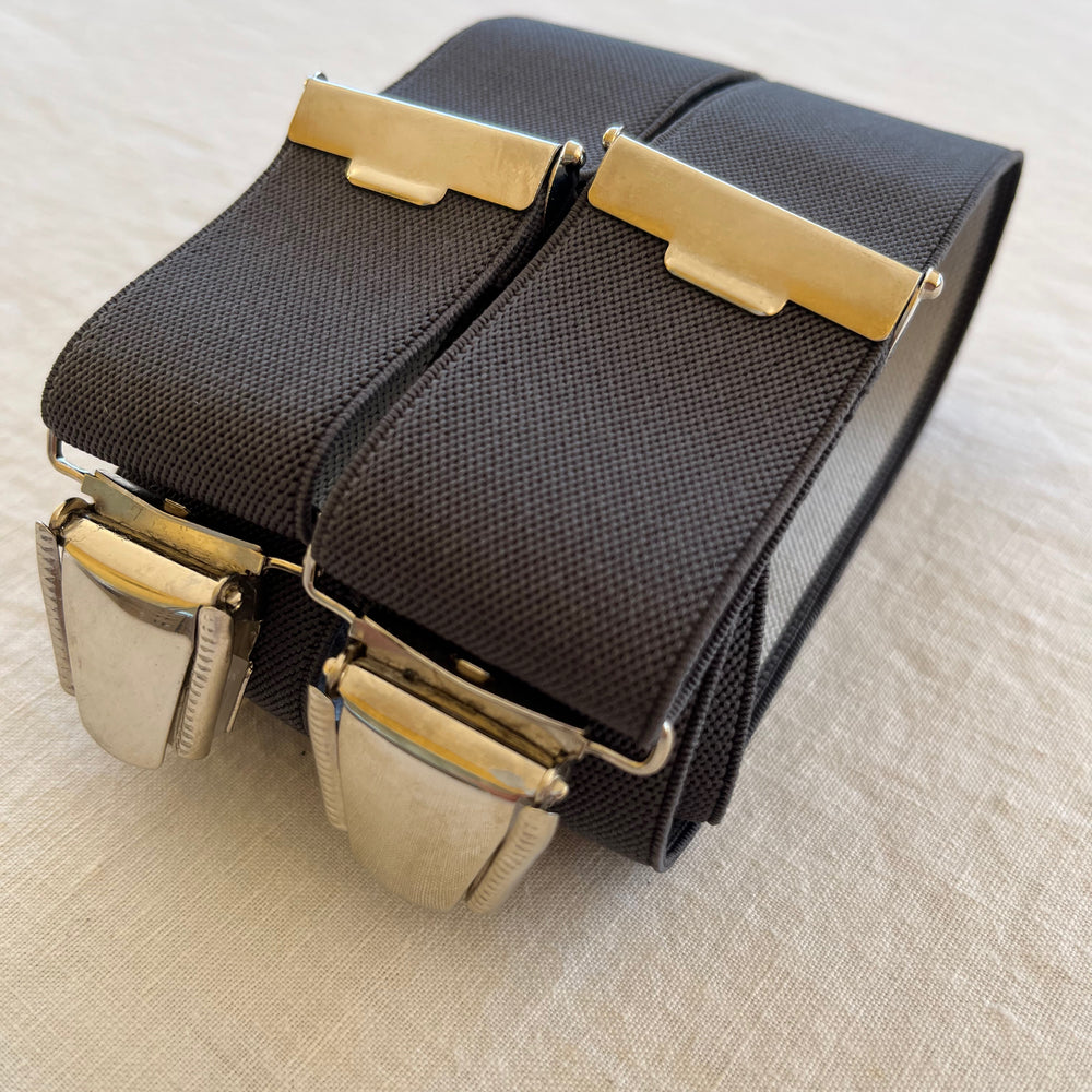 
                  
                    Bretelle Unie Gris Sombre Victor plie
                  
                