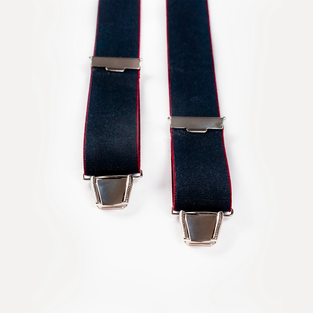 
                  
                    Bretelle bleu marine lisere rouge Adrien pince
                  
                