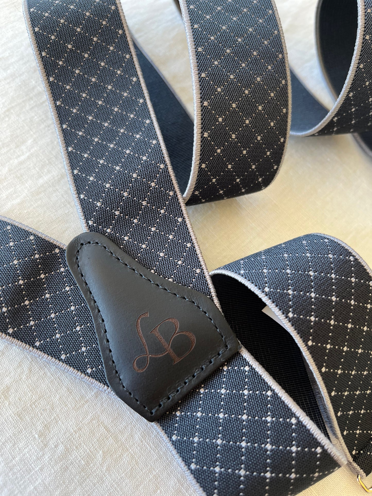 Bretelles homme bleu anthracite quadrille Justin dos cuir