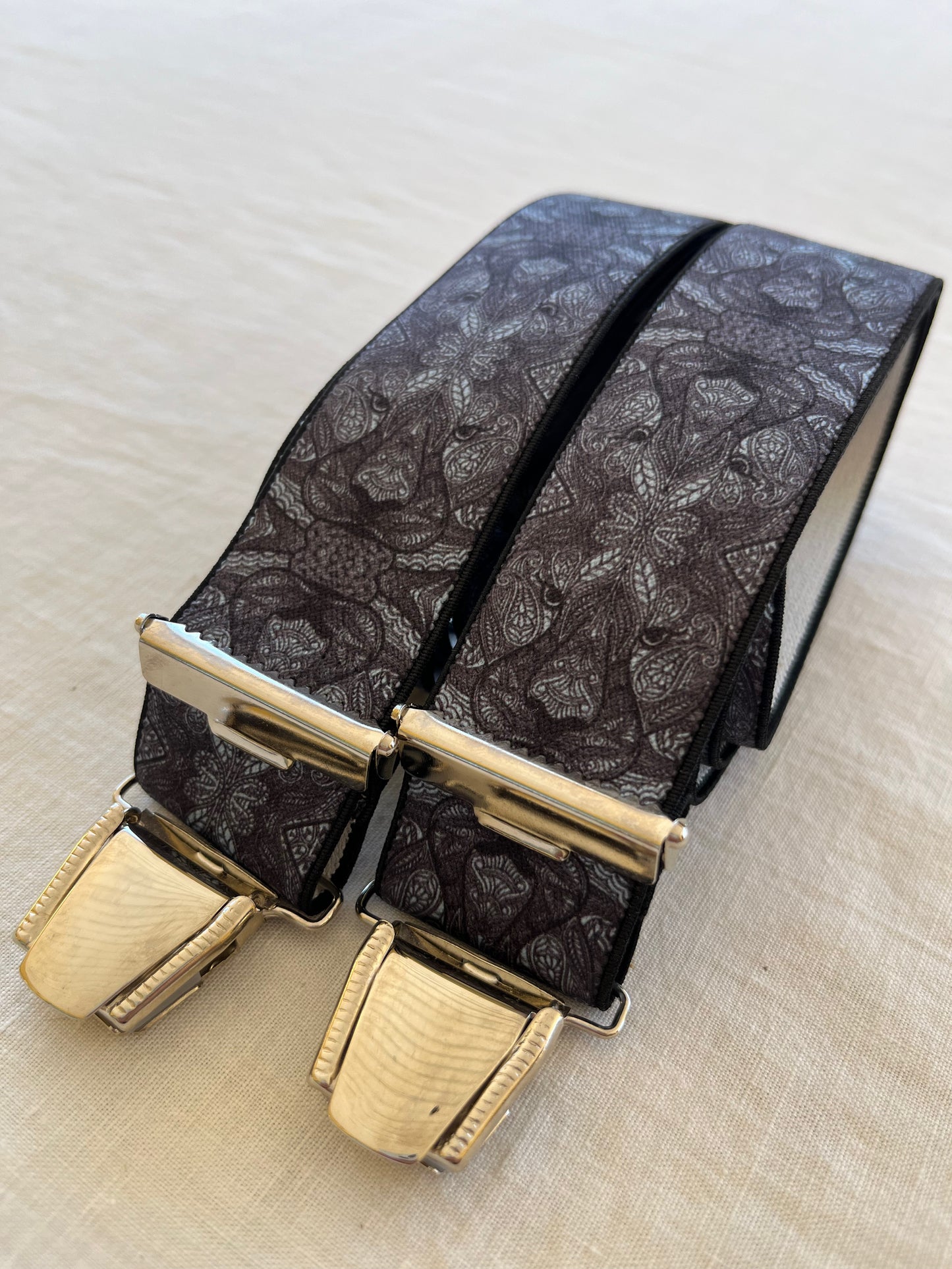 Bretelles homme bleu grisé tête tigre Arthur plie