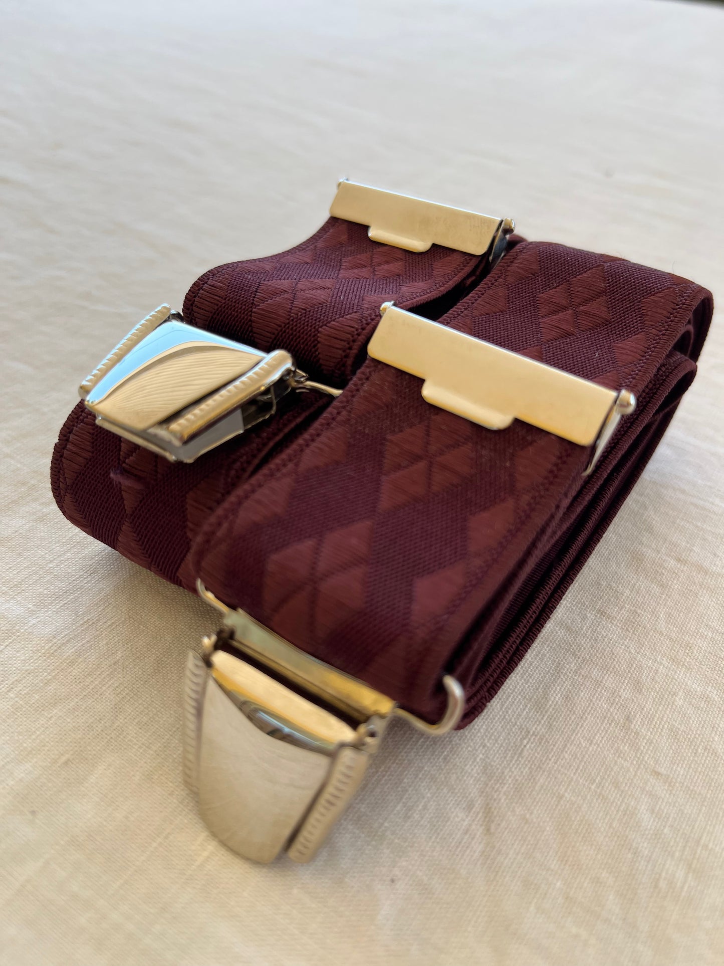 Bretelles homme bordeaux losange Léopold plie