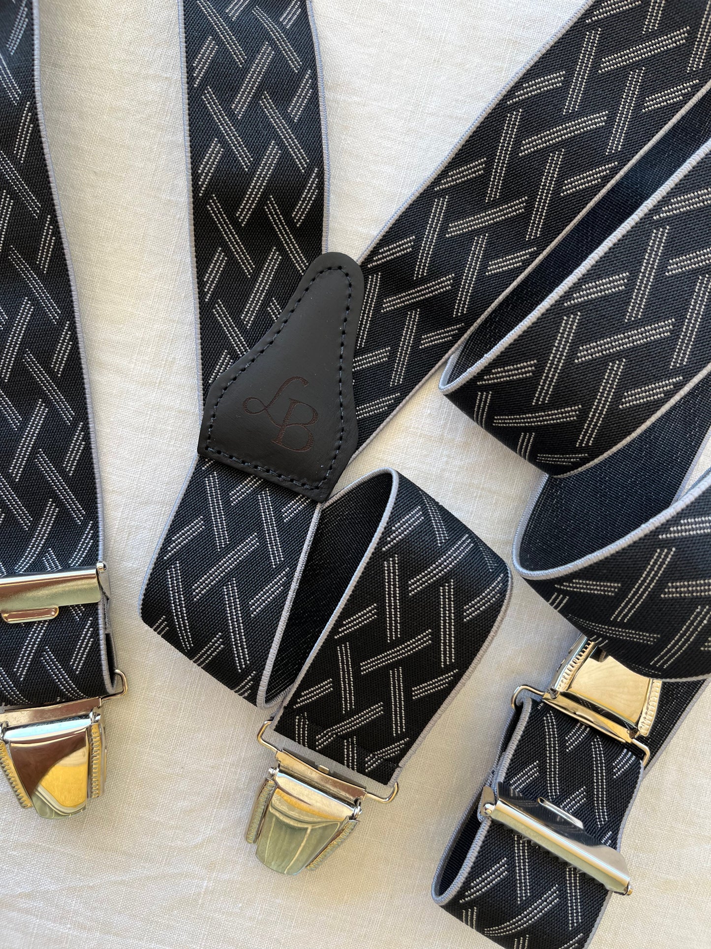 Bretelles homme noir ligne blanches Maxime ensemble