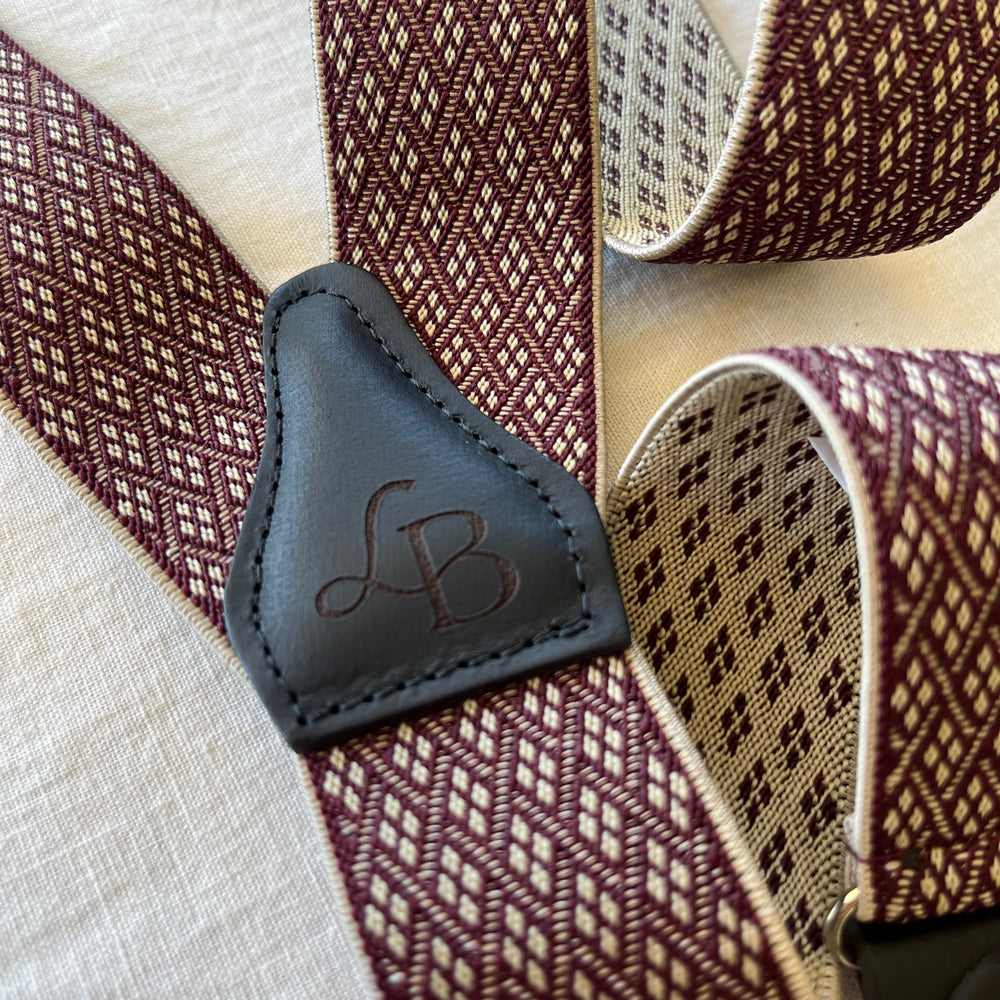 
                  
                    Bretelles homme patte cuir bordeaux losange quadrille Armand dos cuir
                  
                