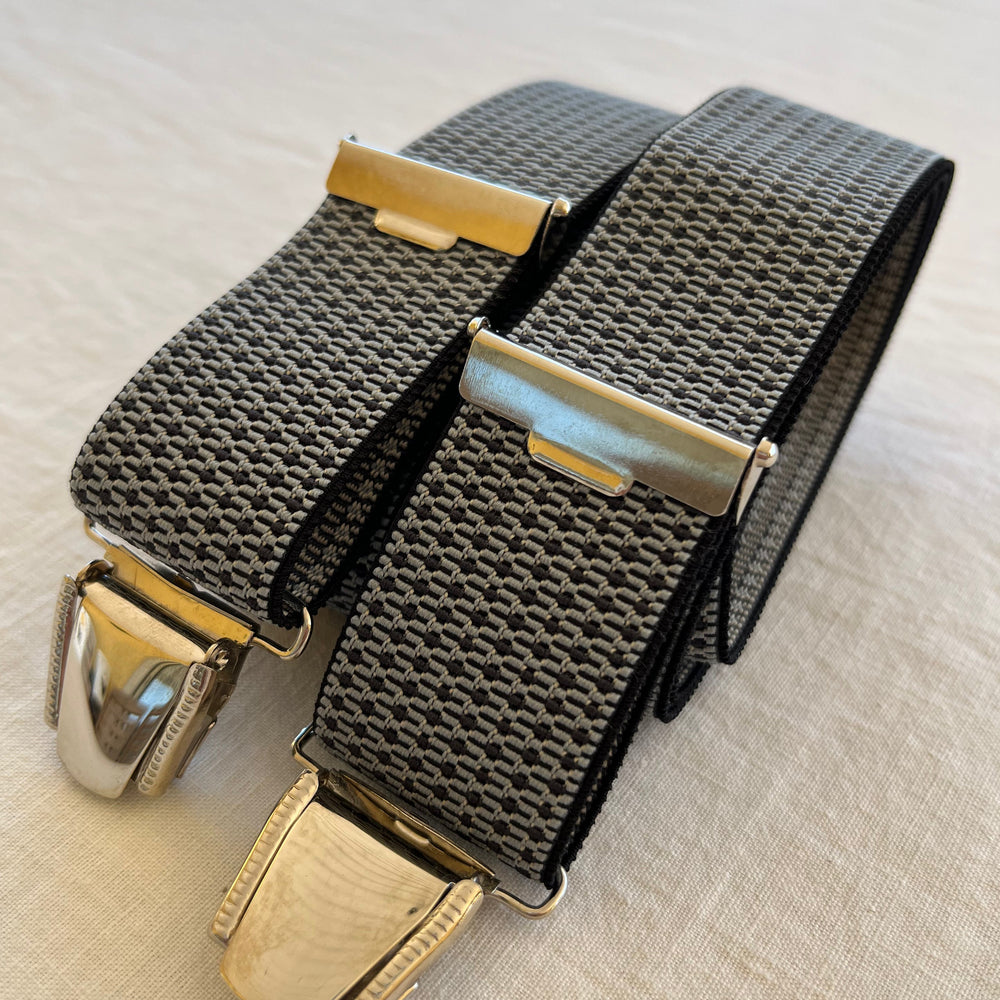 
                  
                    Bretelles homme quadrille bleu clair fonce Benjamin plie
                  
                