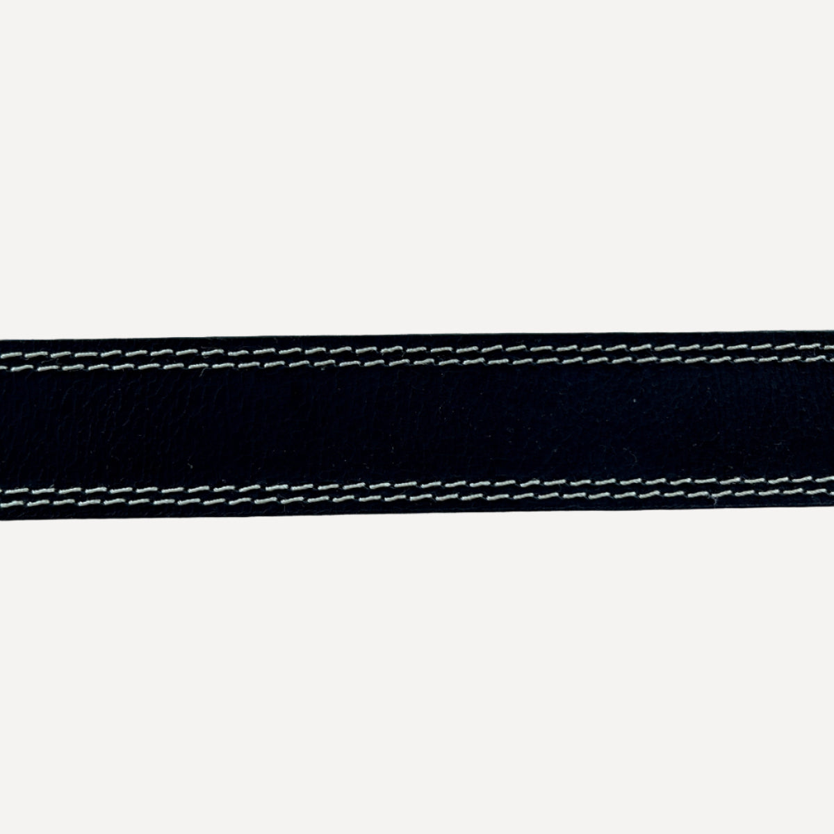 Ceinture en cuir noir double piqure de Camille bande