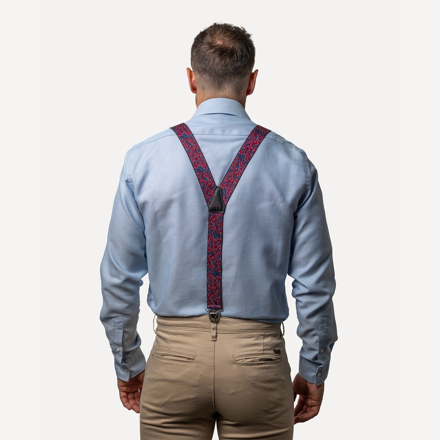 homme dos chemise bleue Bretelle fantaisie paisley bordeaux