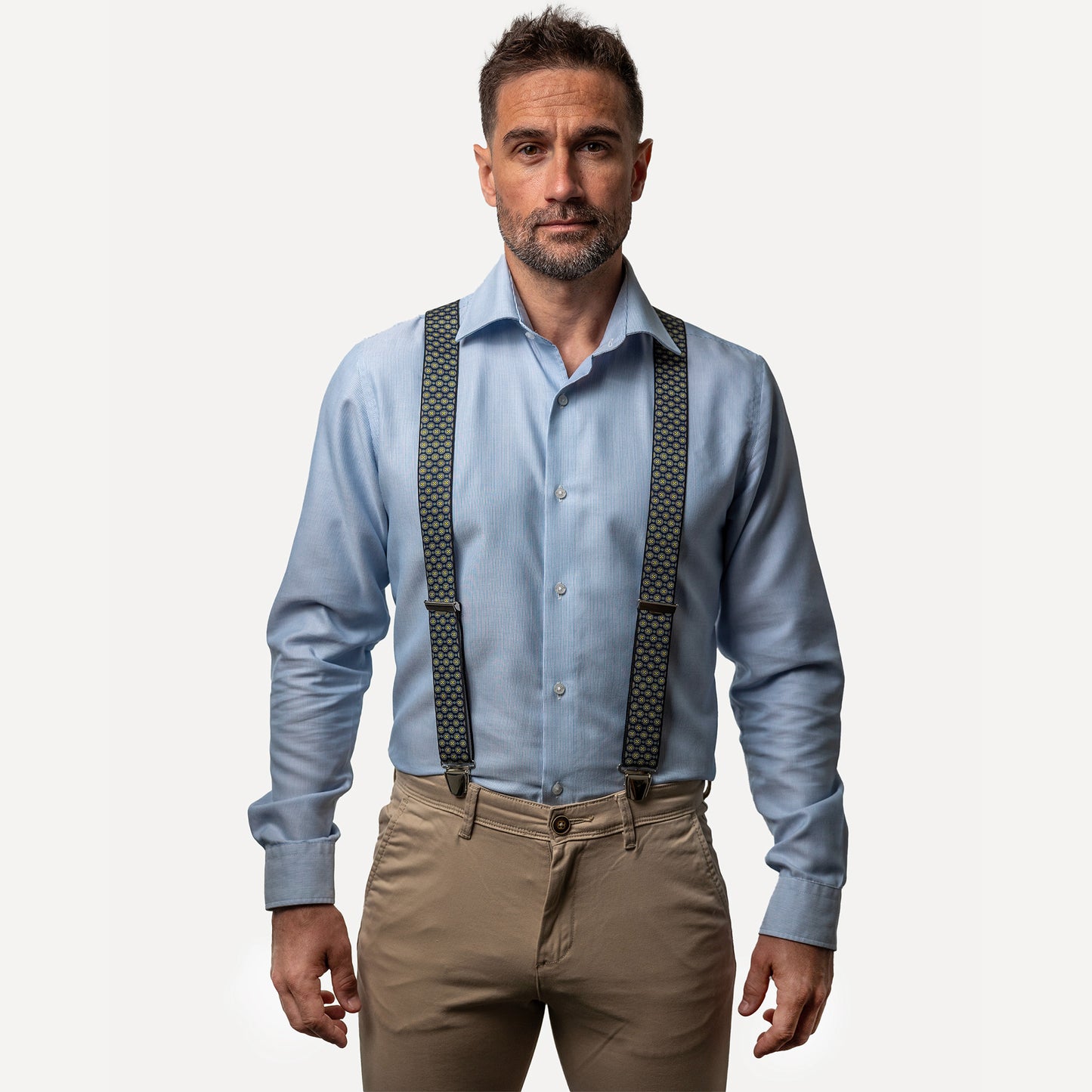 homme face chemise bleu Bretelle fantaisie bleu à pois